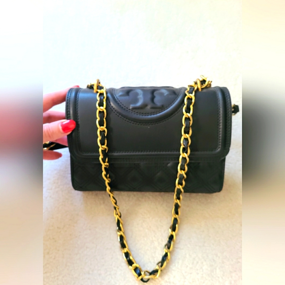 Like NEW Designer Tory Burch Fleming Foldover Crossbody Purse Handbag